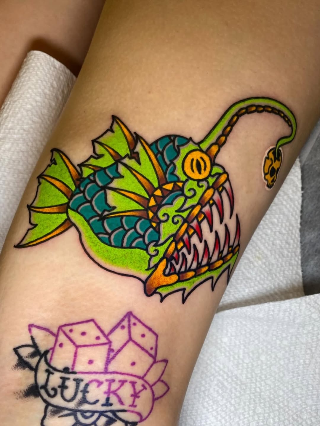 Tattoo by @gunnar_tatts โ american_traditional, new_school