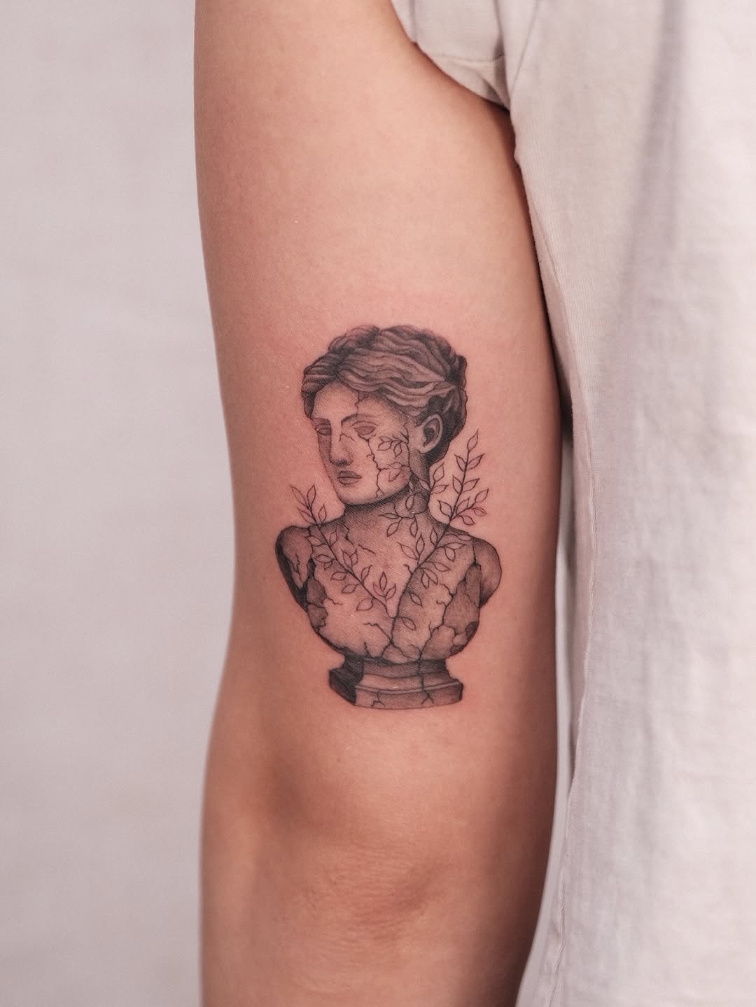 Tattoo by @houstontattooartist_goldenk โ realism, black_and_grey