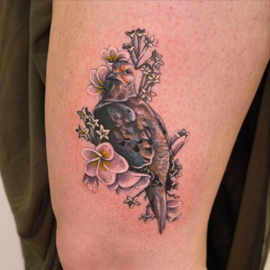 Tattoo by @artbyalyssacarbonara — realism, fine_line