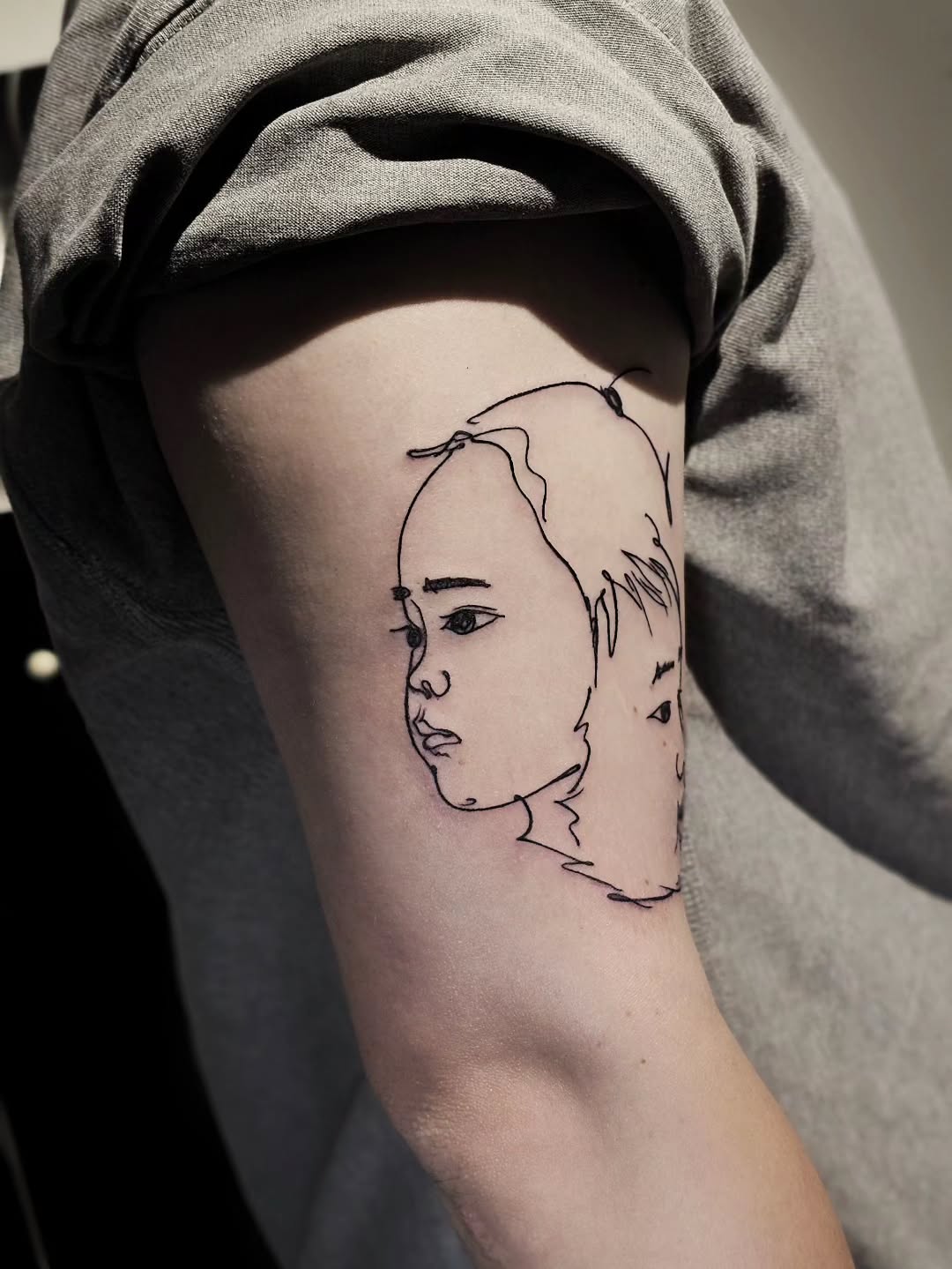 Tattoo by @draw.a_castle — fine_line, minimalist