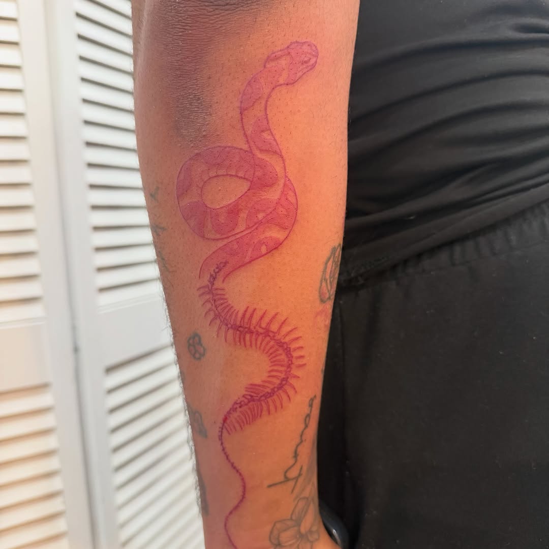 Tattoo by @honeysucktattoo โ fine_line, black_and_grey
