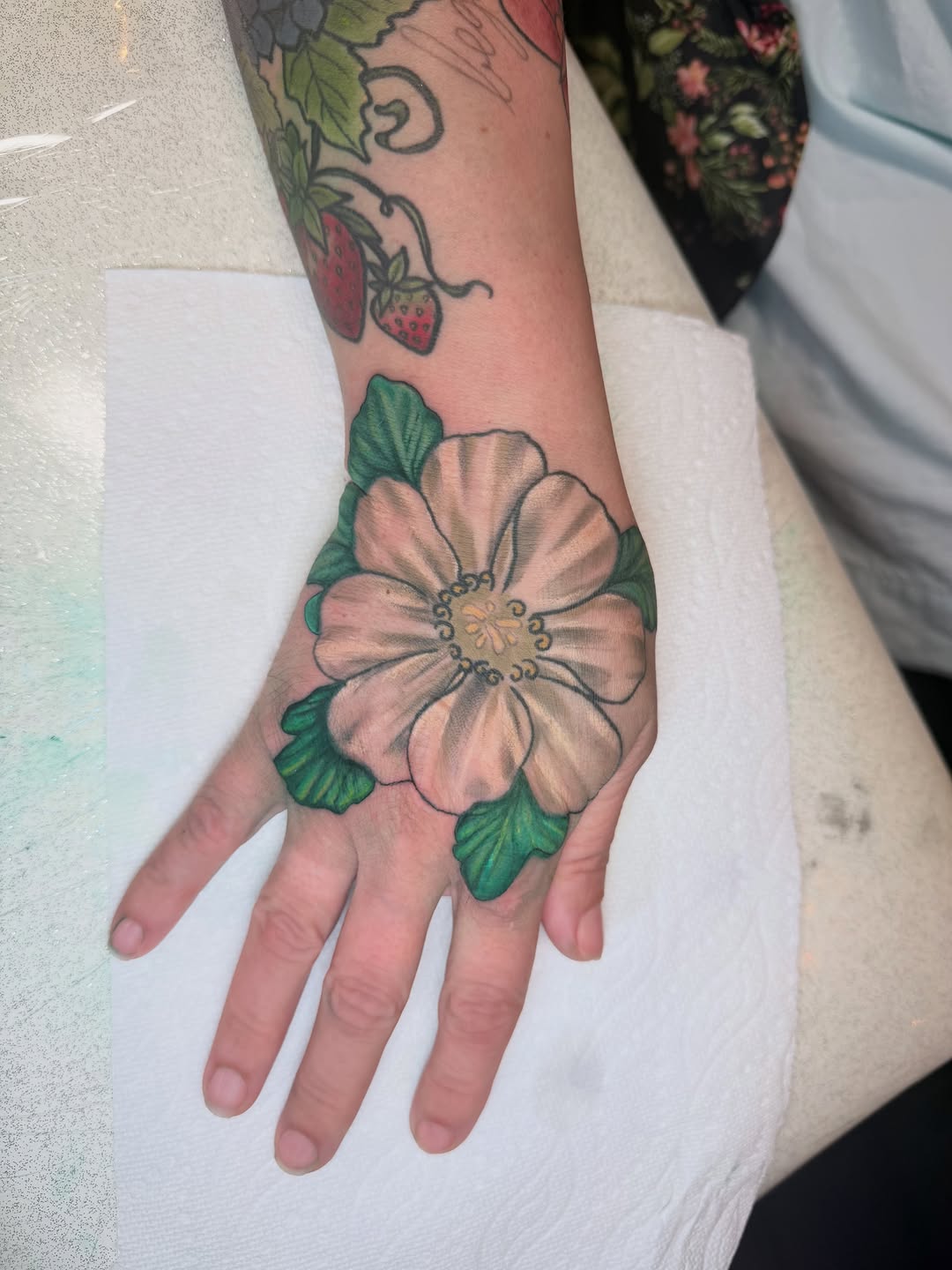 Tattoo by @yuri.tattooist — illustrative, realism