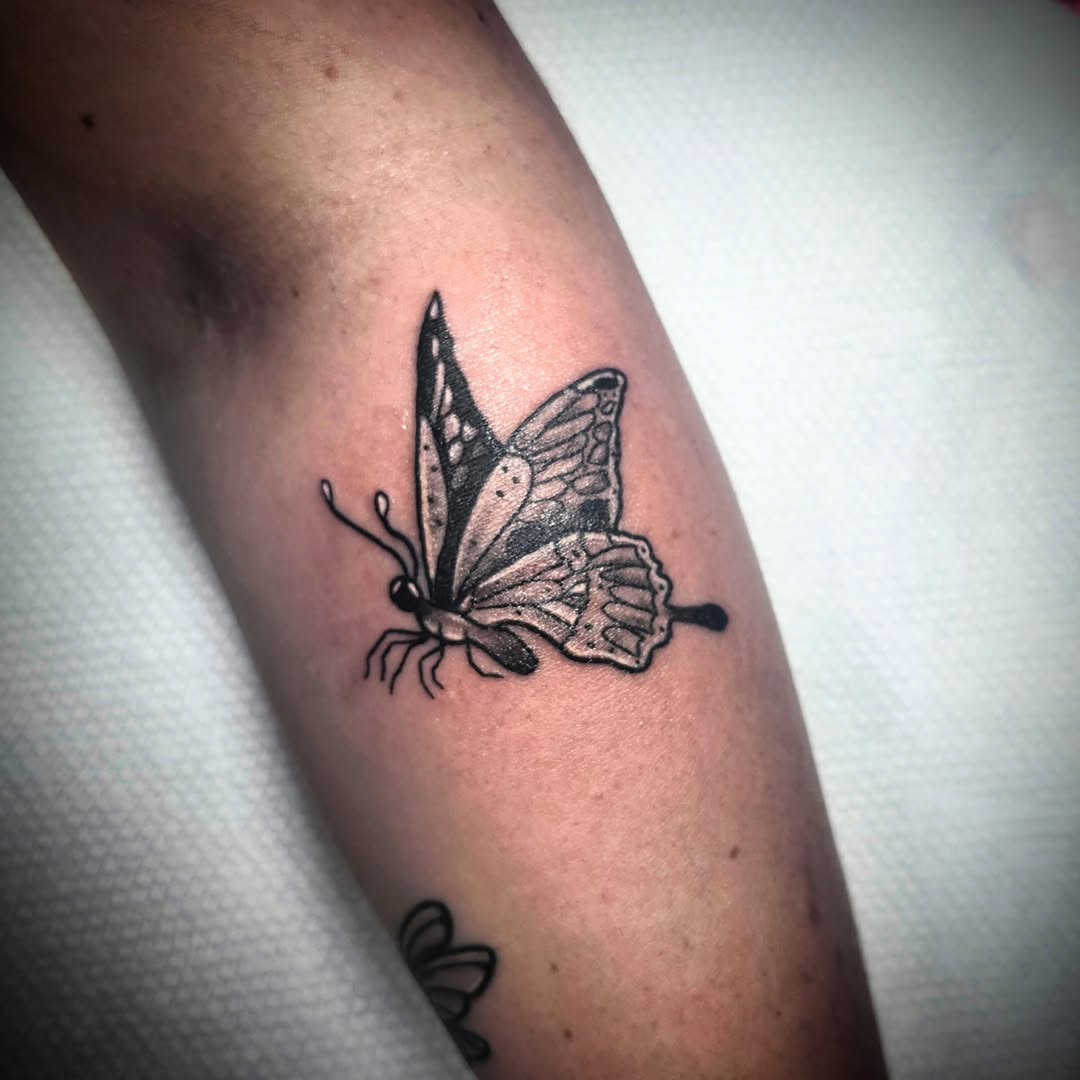 Tattoo by @tattoosbyalmond — black_and_grey, realism