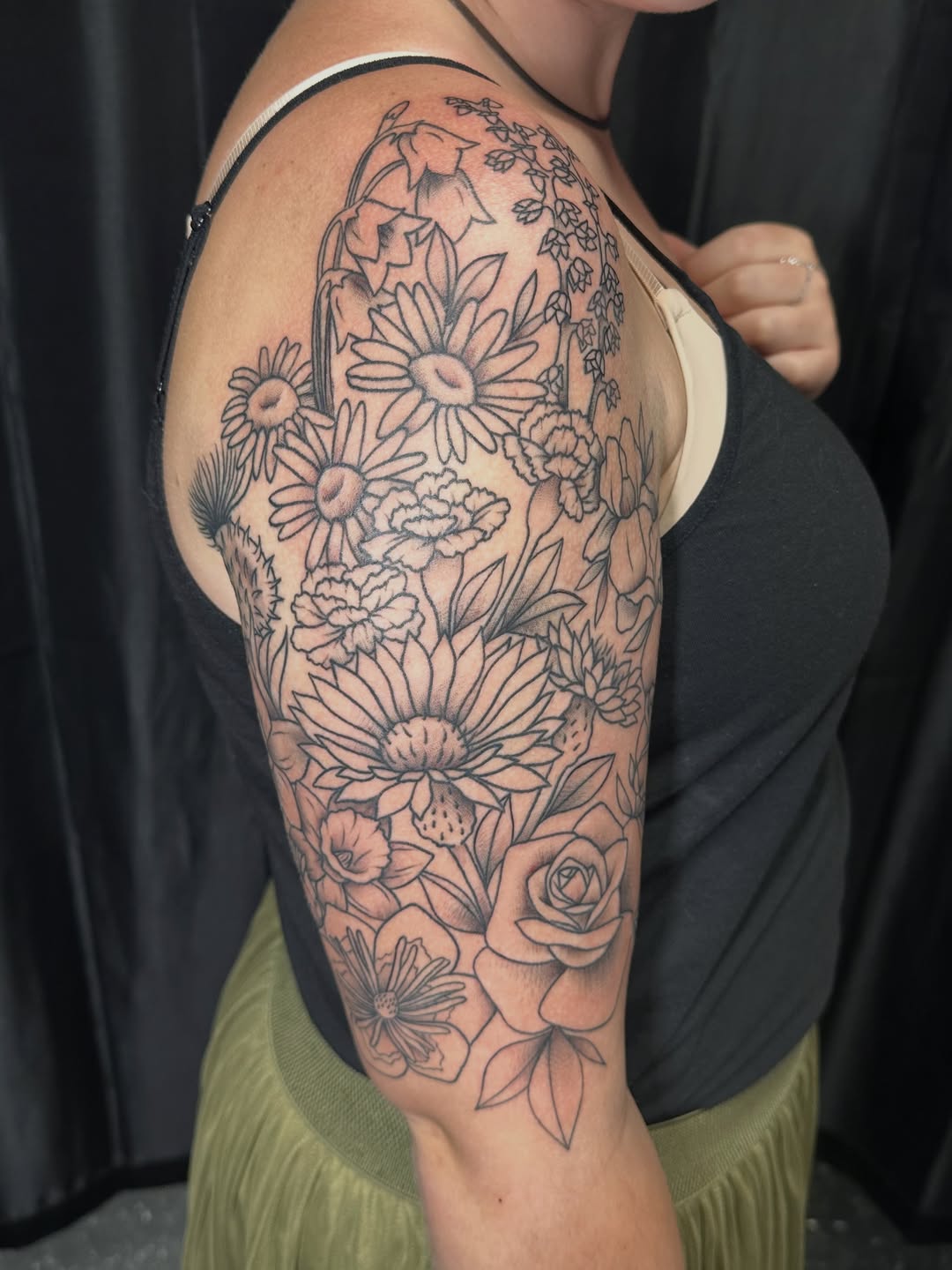 Tattoo by @jassspage — fine_line, black_and_grey