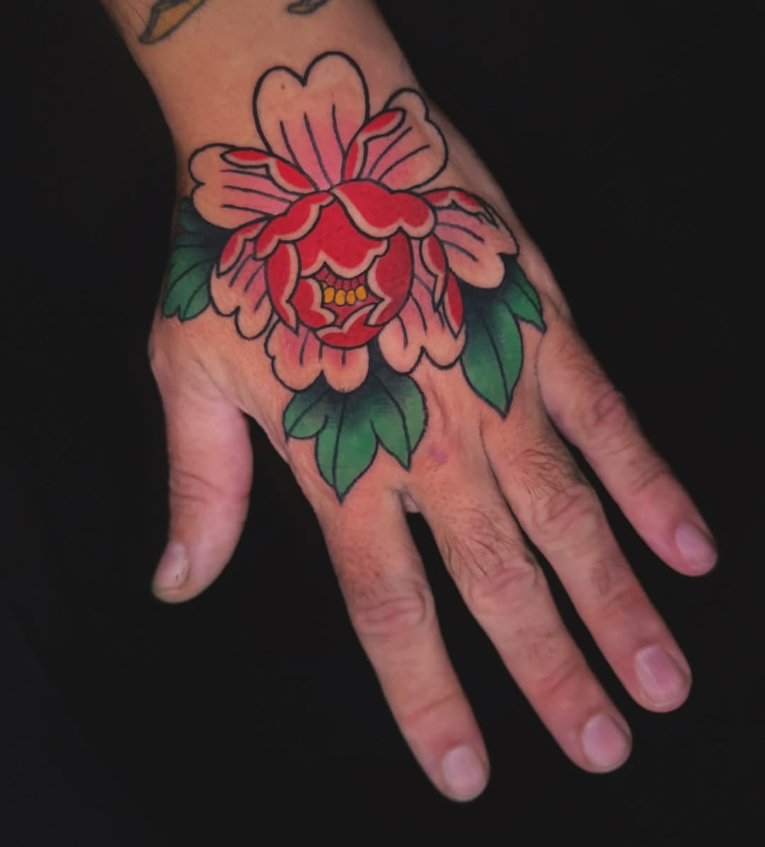 Tattoo by @nikkibeetattoos — american_traditional, illustrative
