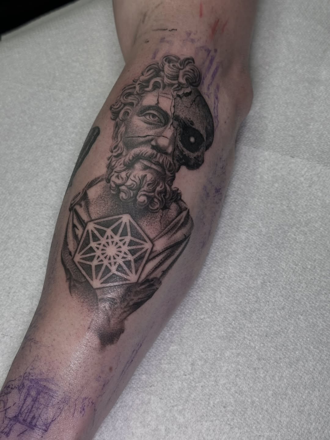 Tattoo by @beholds_ โ realism, geometric