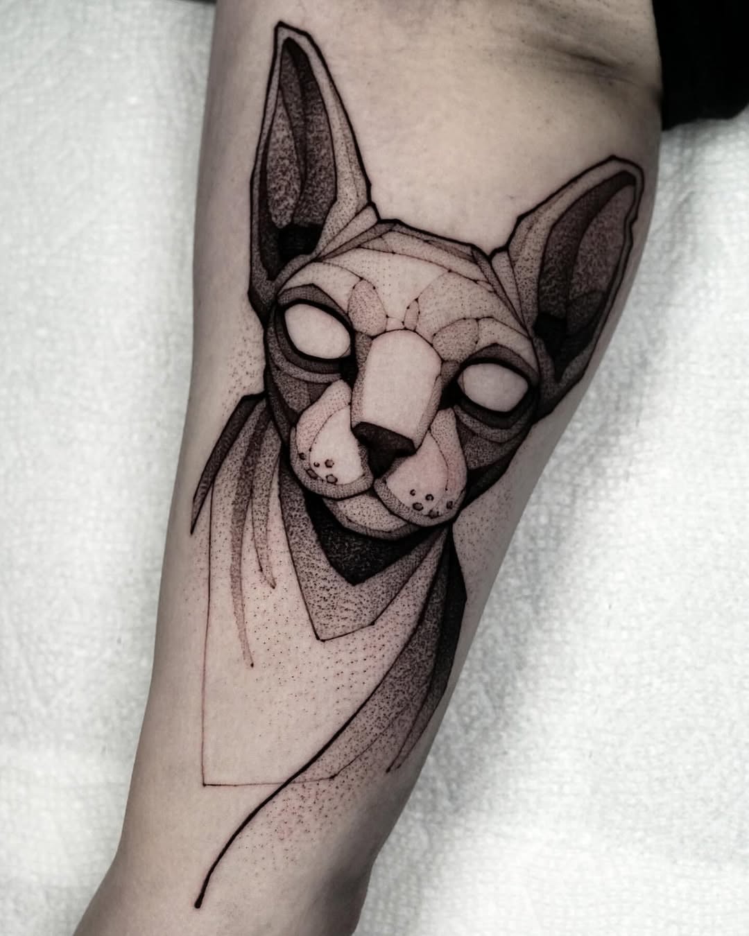 Tattoo by @maxwelllacroix — dotwork, geometric