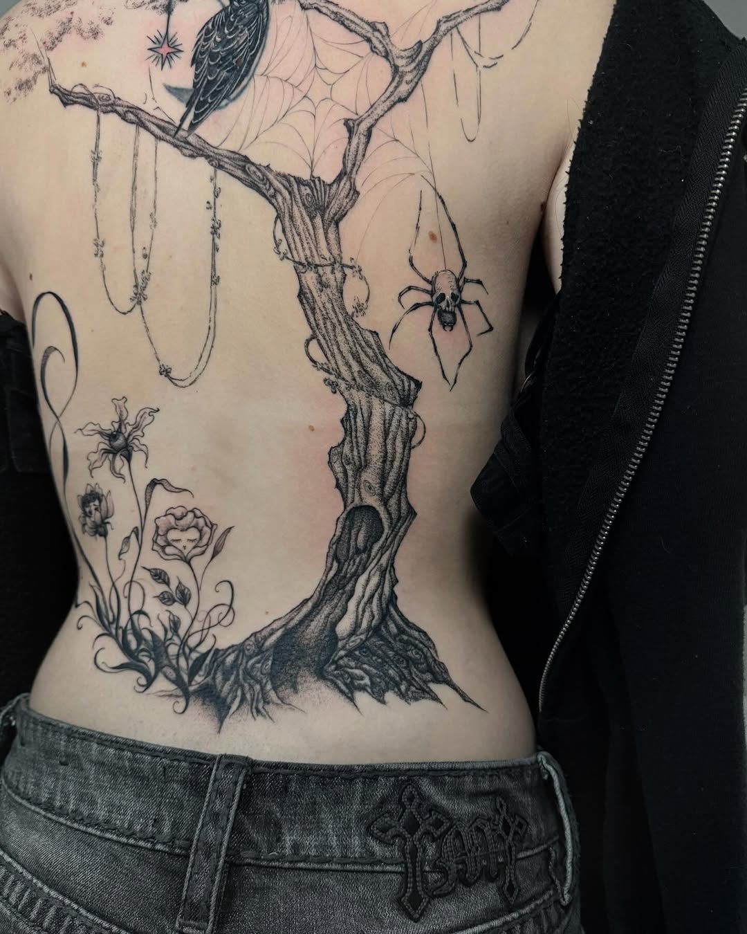 Tattoo by @titi.inink β black_and_grey, dark_realism