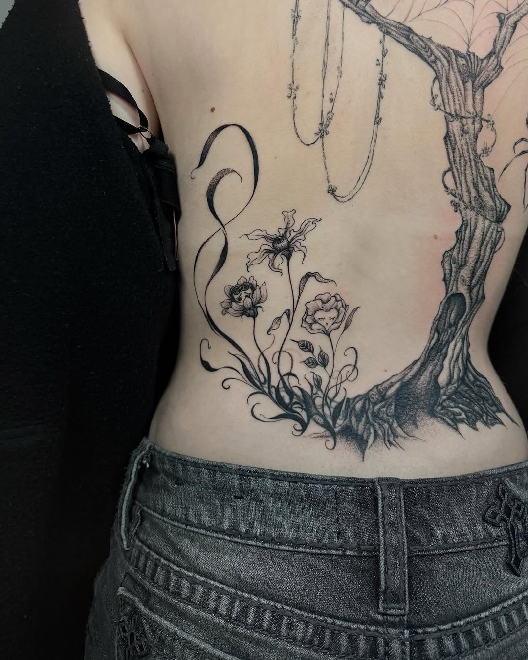Tattoo by @titi.inink β fine_line, black_and_grey