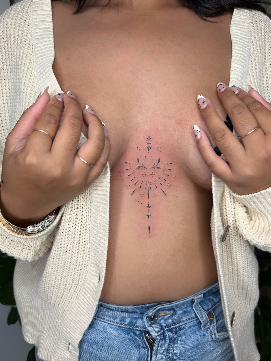 Tattoo by @tattoosbypri — fine_line, geometric