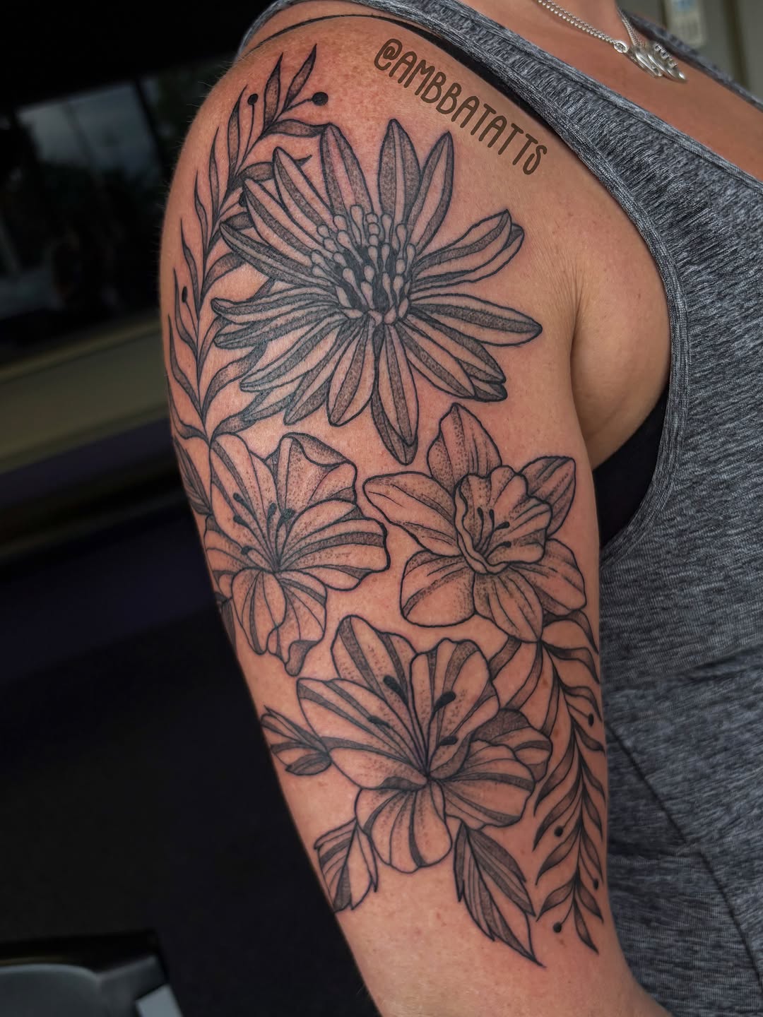 Tattoo by @ambbatatts โ illustrative, black_and_grey