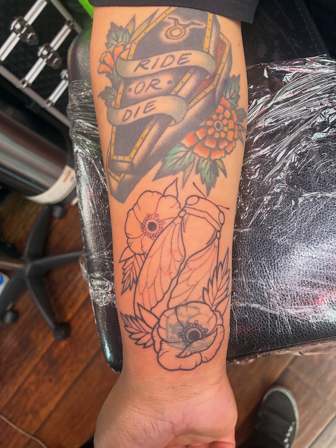 Tattoo by @elliotjayetattoos — american_traditional
