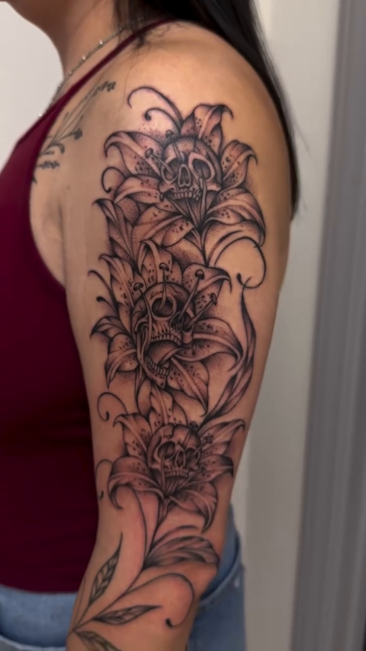Tattoo by @nadiacallahan — black_and_grey, realism