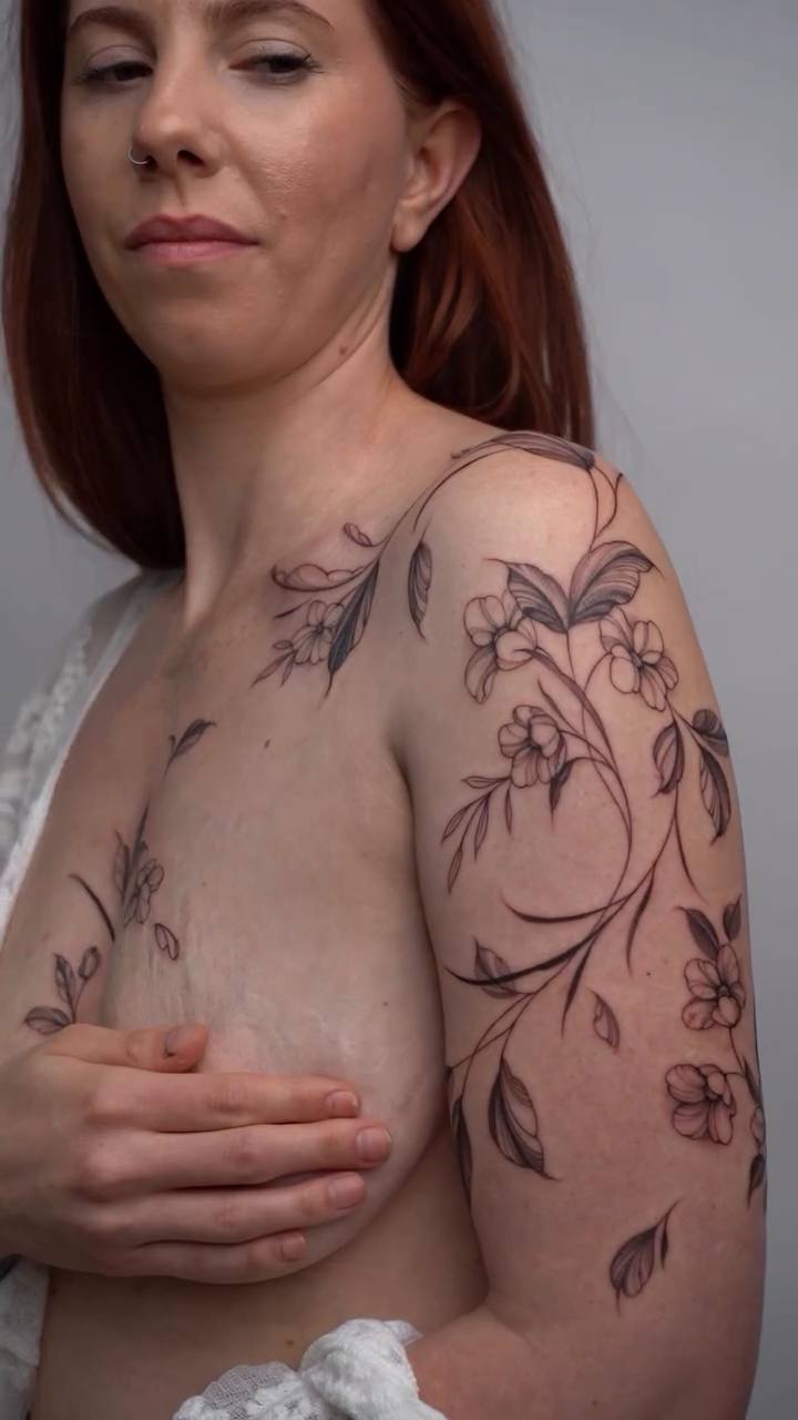 Tattoo by @anastation.tattoo — fine_line