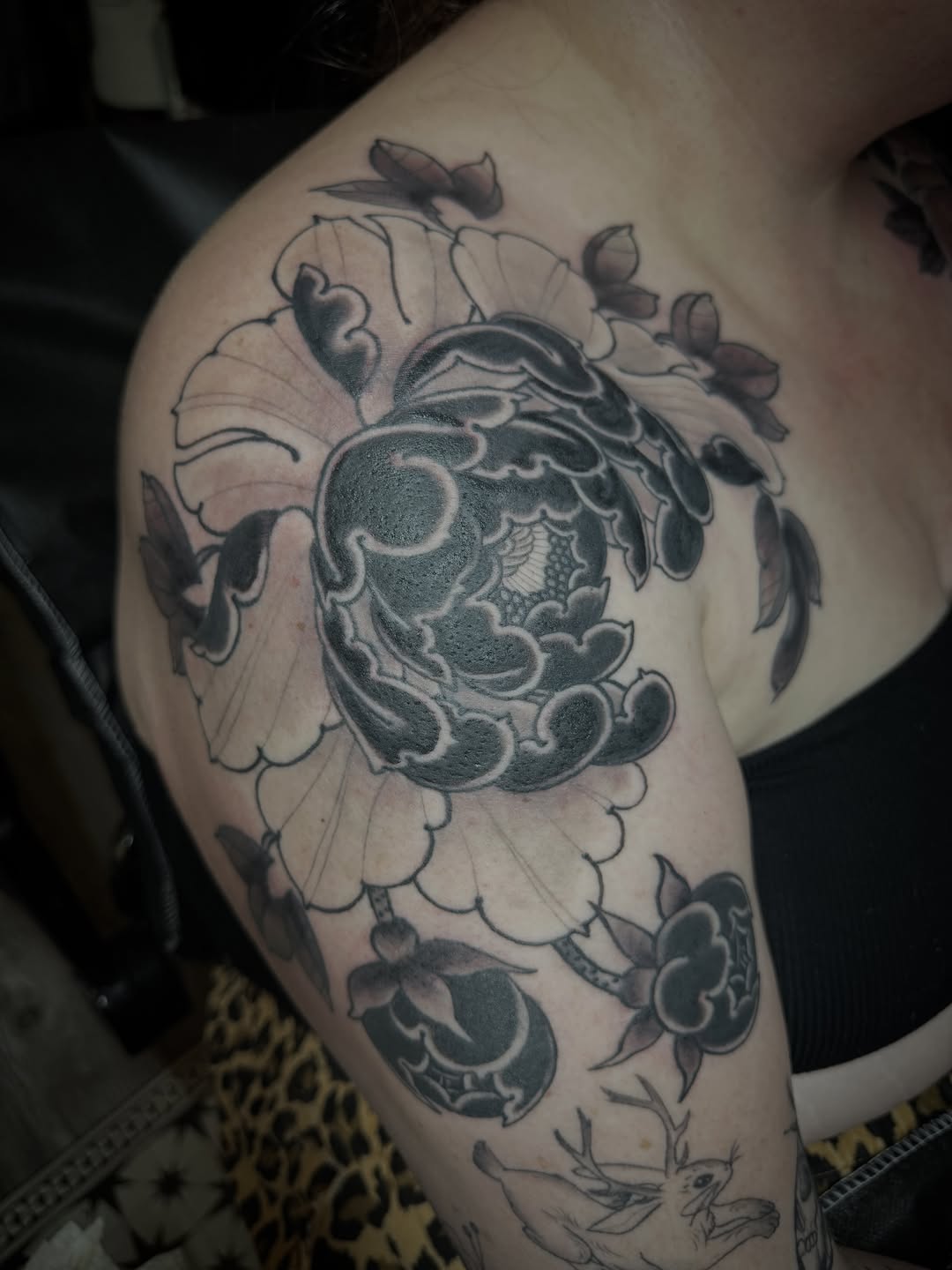 Tattoo by @ladywilson.tattoo โ japanese_irezumi, black_and_grey