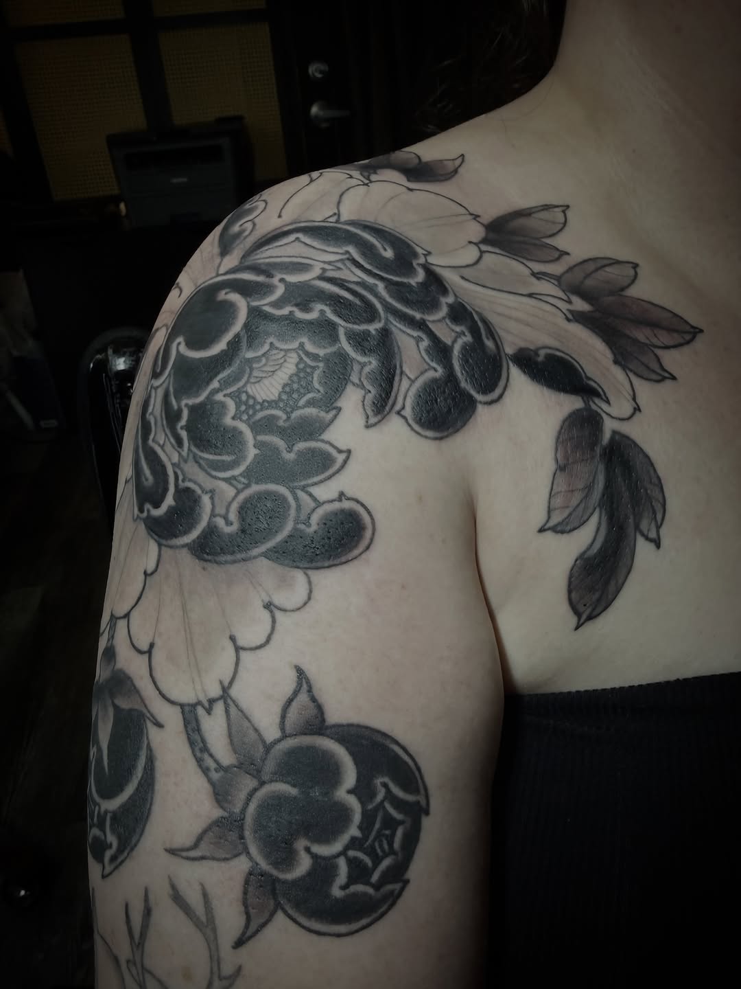 Tattoo by @ladywilson.tattoo โ japanese_irezumi, black_and_grey