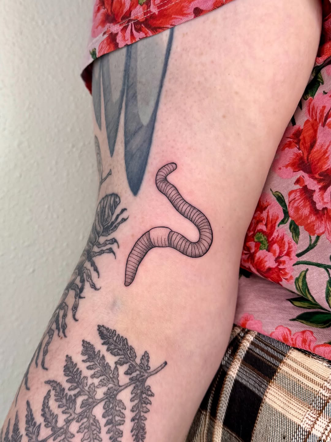 Tattoo by @shan_tattoos β fine_line, black_and_grey