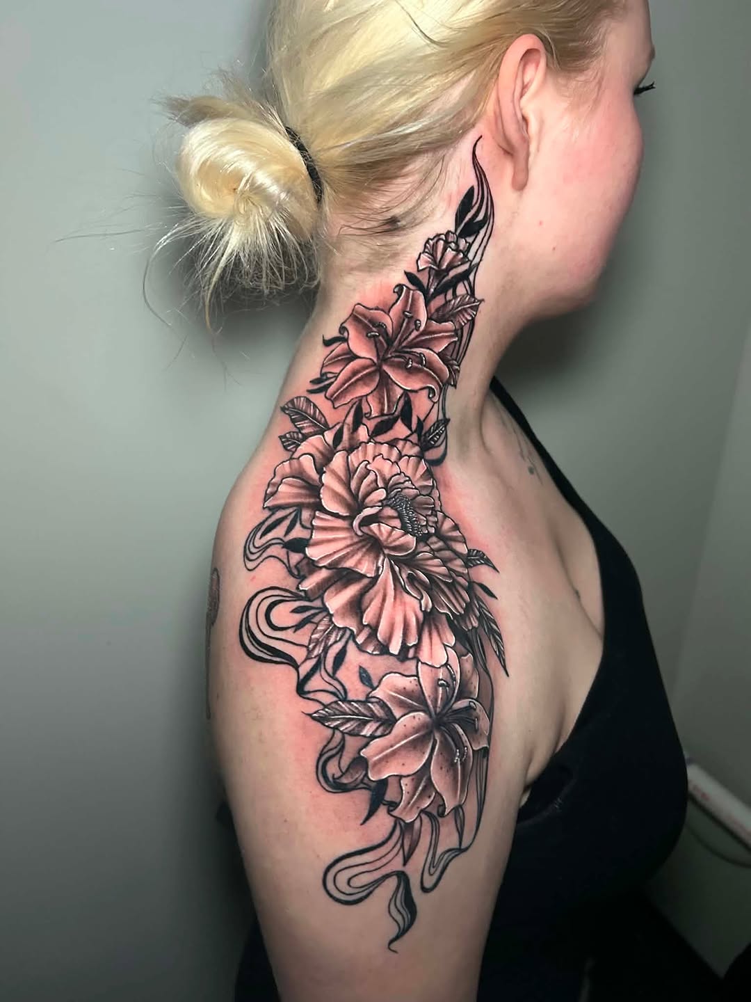 Tattoo by @amry.tattoos โ black_and_grey, realism