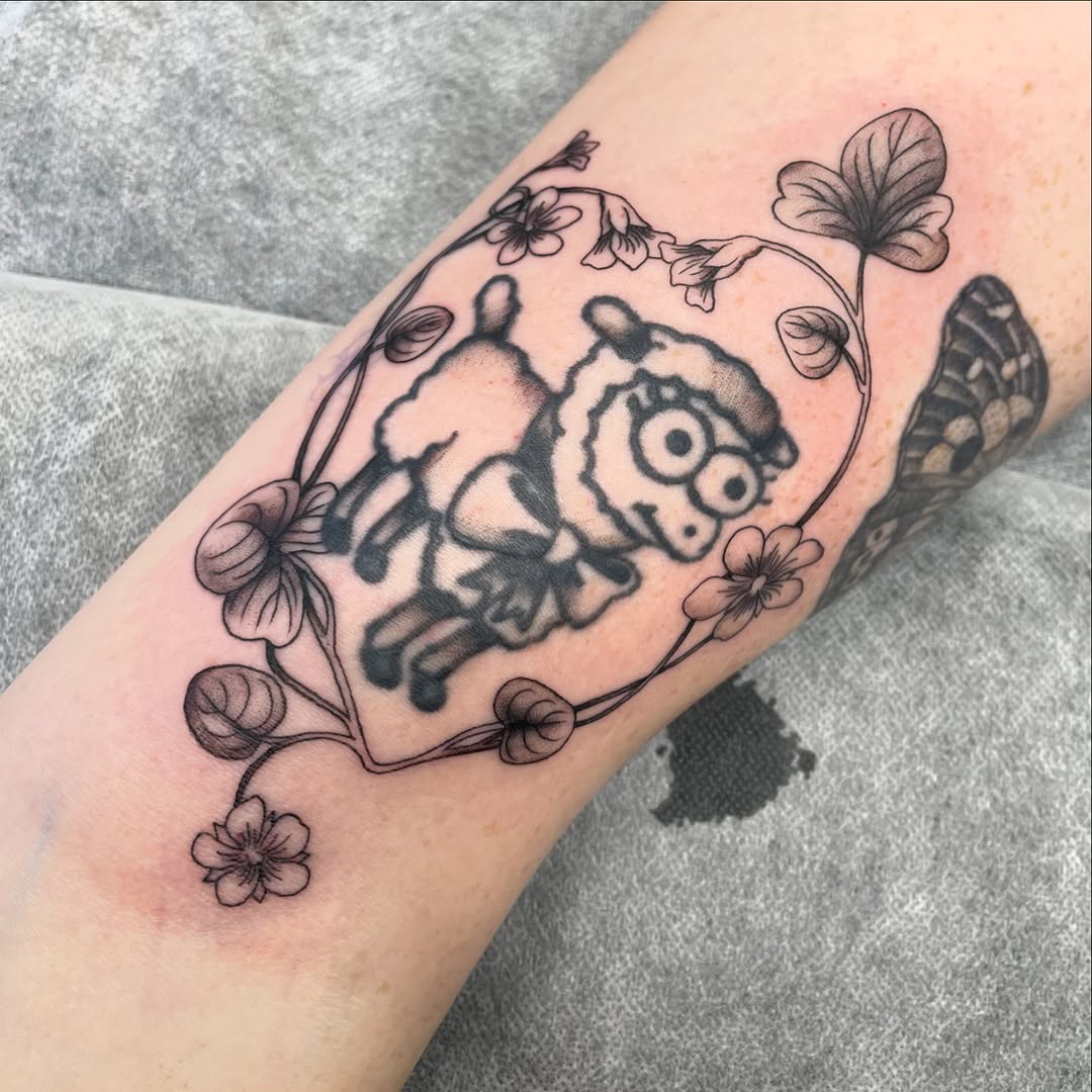 Tattoo by @lyndzee_ — new_school, illustrative