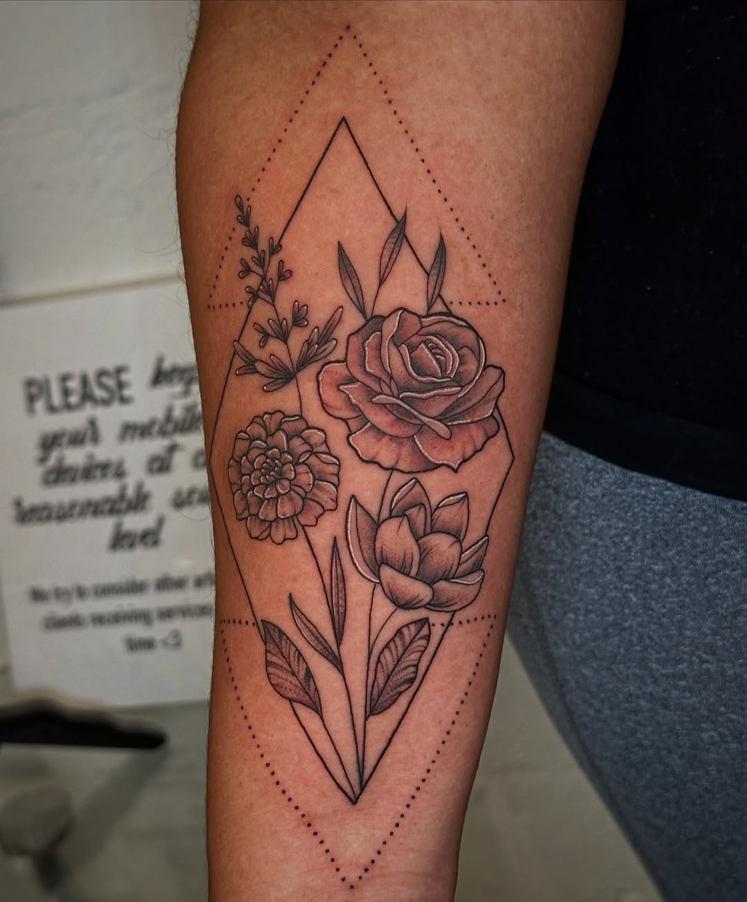 Tattoo by @hannahscustoms — fine_line, black_and_grey