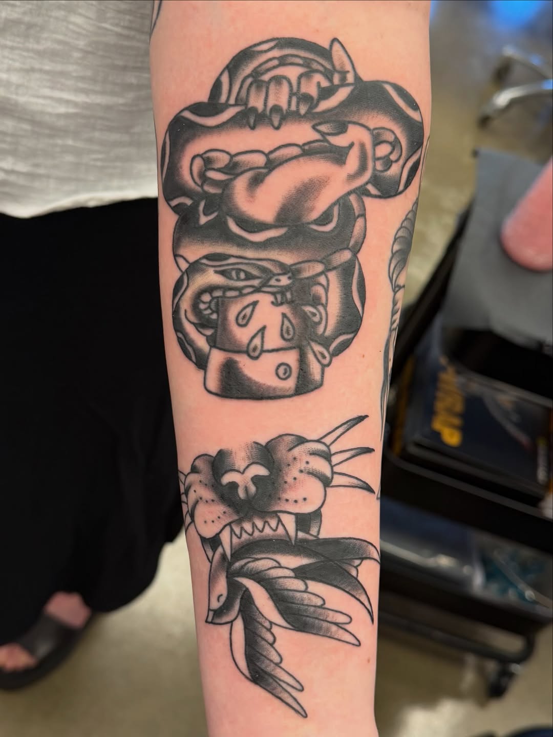 Tattoo by @debbie.does.flash โ american_traditional