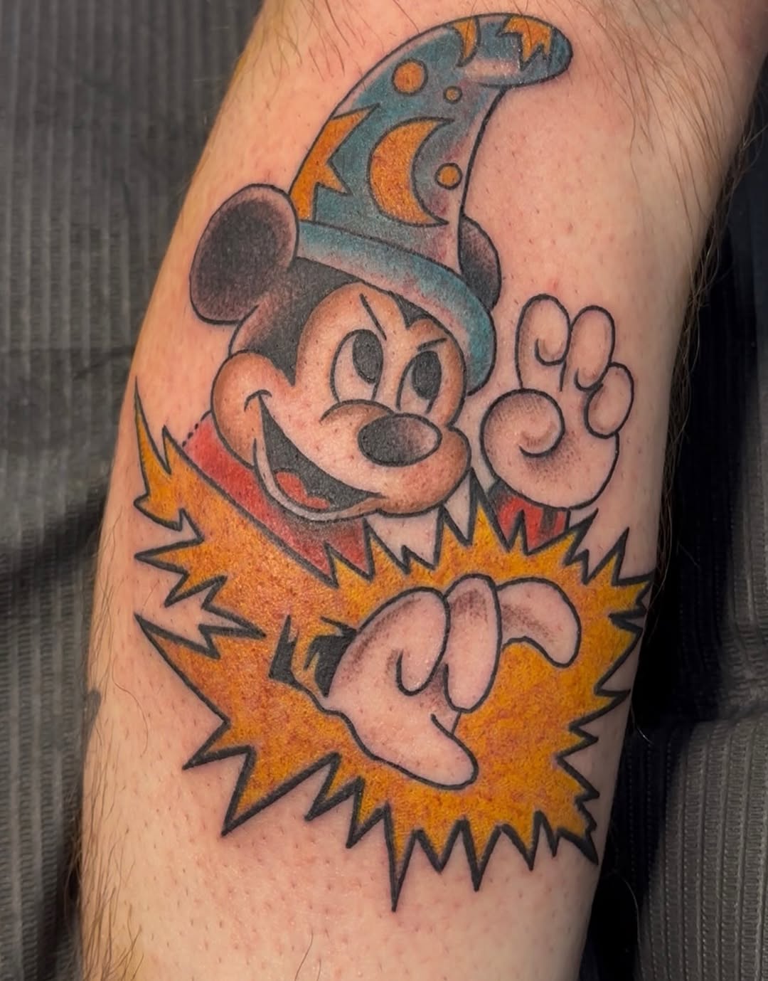 Tattoo by @plata3rl — american_traditional, new_school