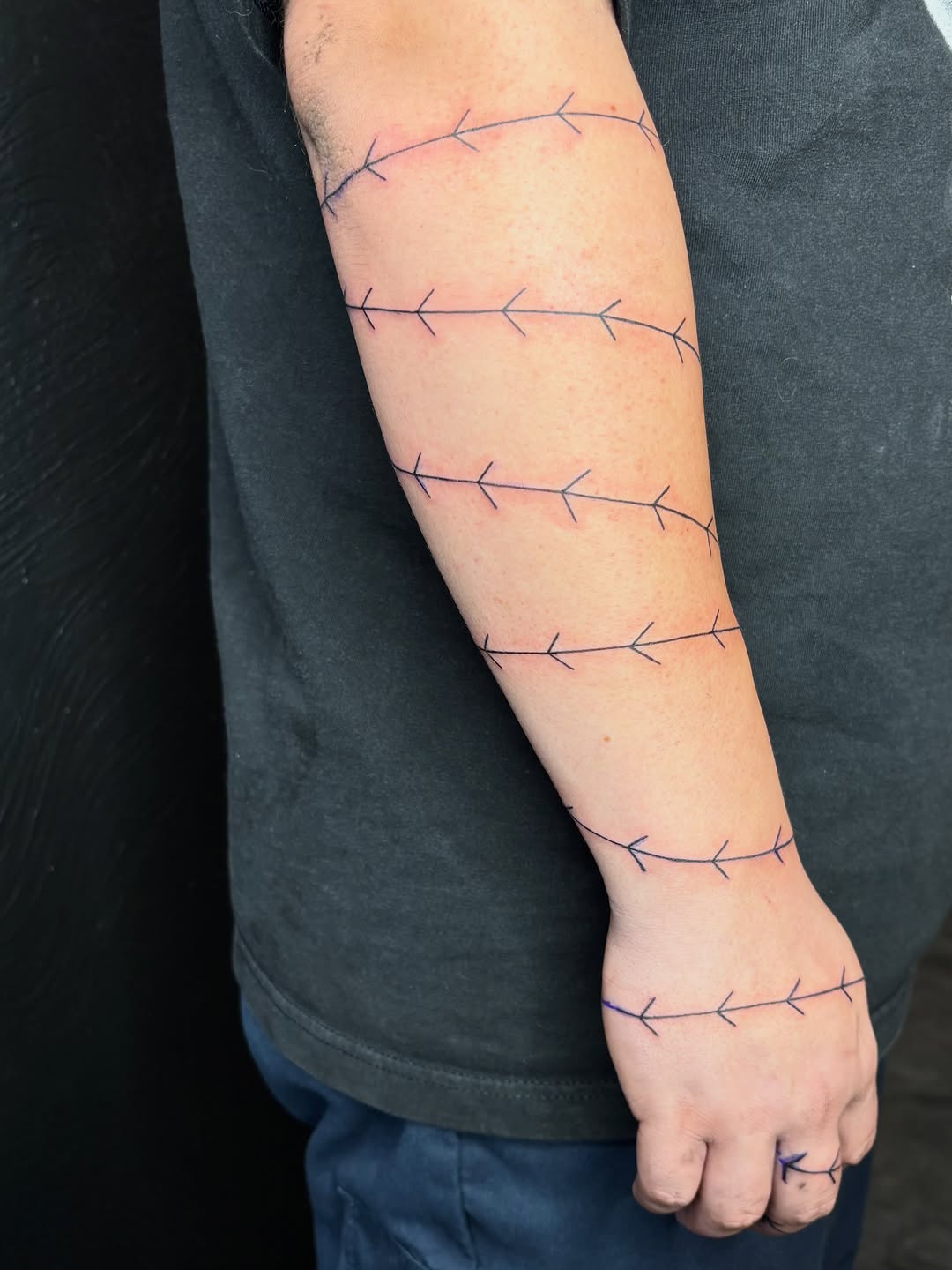 Tattoo by @vivala_goldfish — fine_line