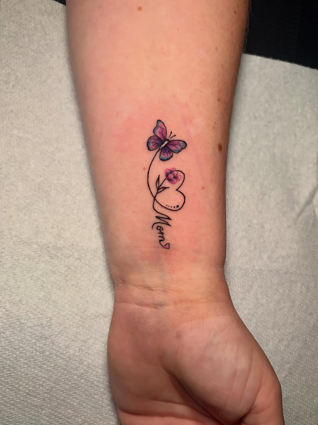 Tattoo by @ashleydenisetattoos β fine_line, lettering_script