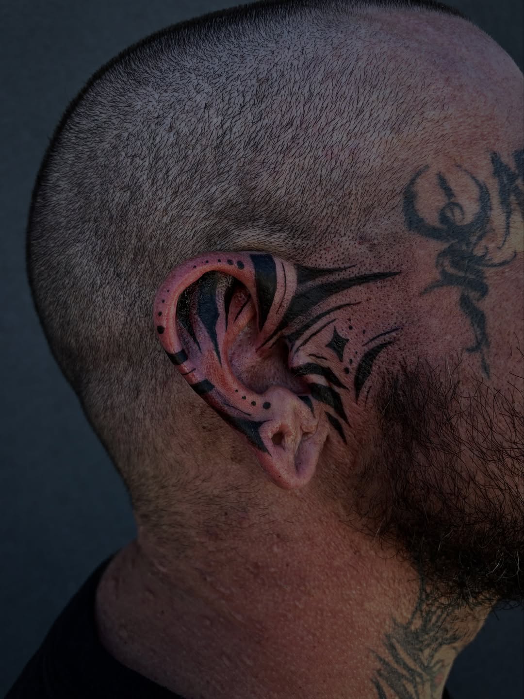 Tattoo by @lilzz_ink โ blackwork, geometric