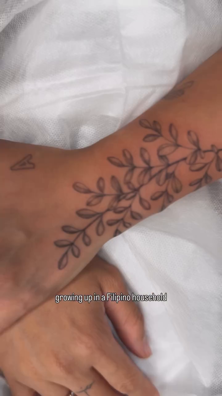 Tattoo by @ezzeink — fine_line