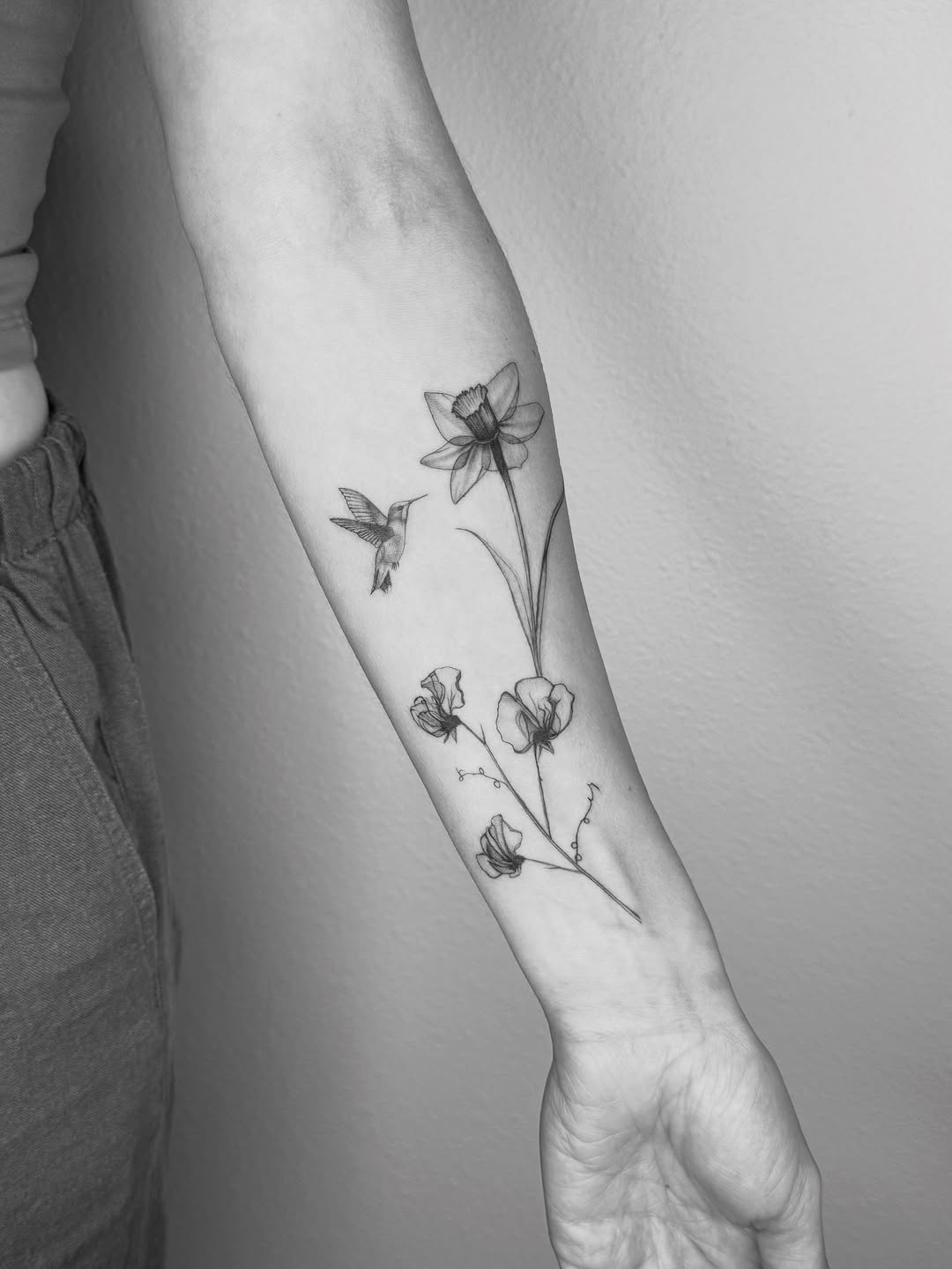 Tattoo by @ashleylorrainetattoos β fine_line, realism