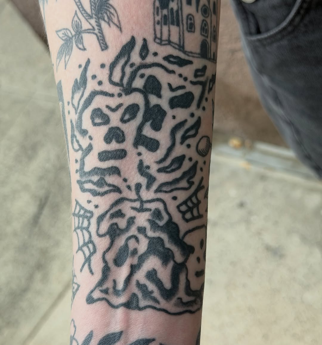 Tattoo by @plantstaretattoo — blackwork