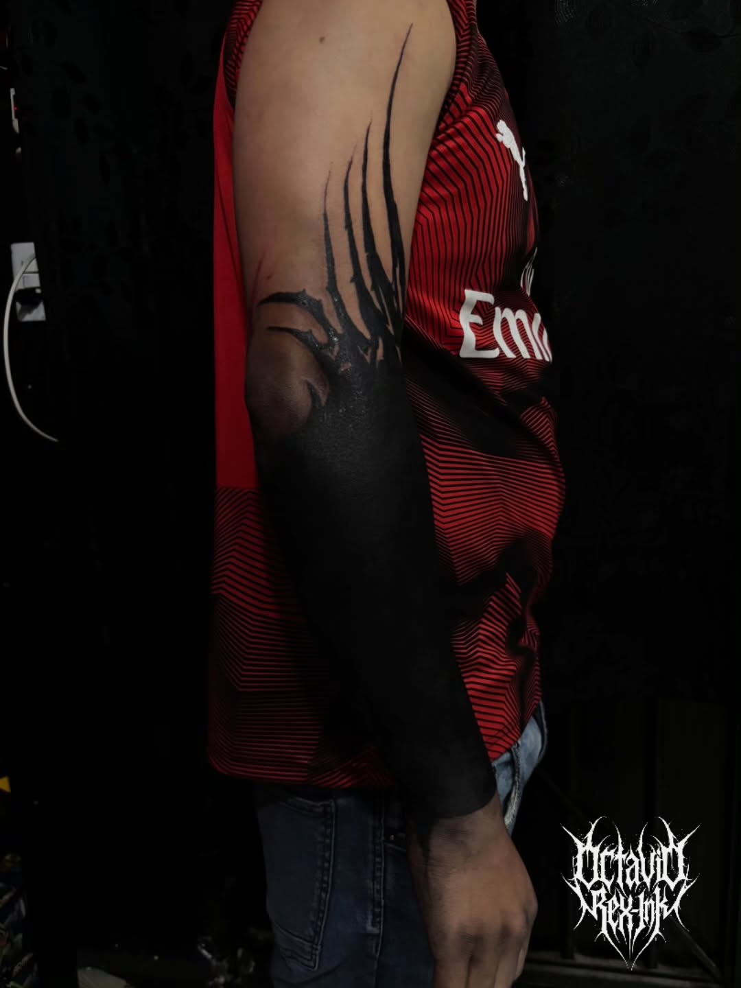 Tattoo by @octavio_rex_ink — blackwork