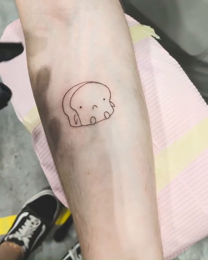 Tattoo by @tatie.ink โ fine_line