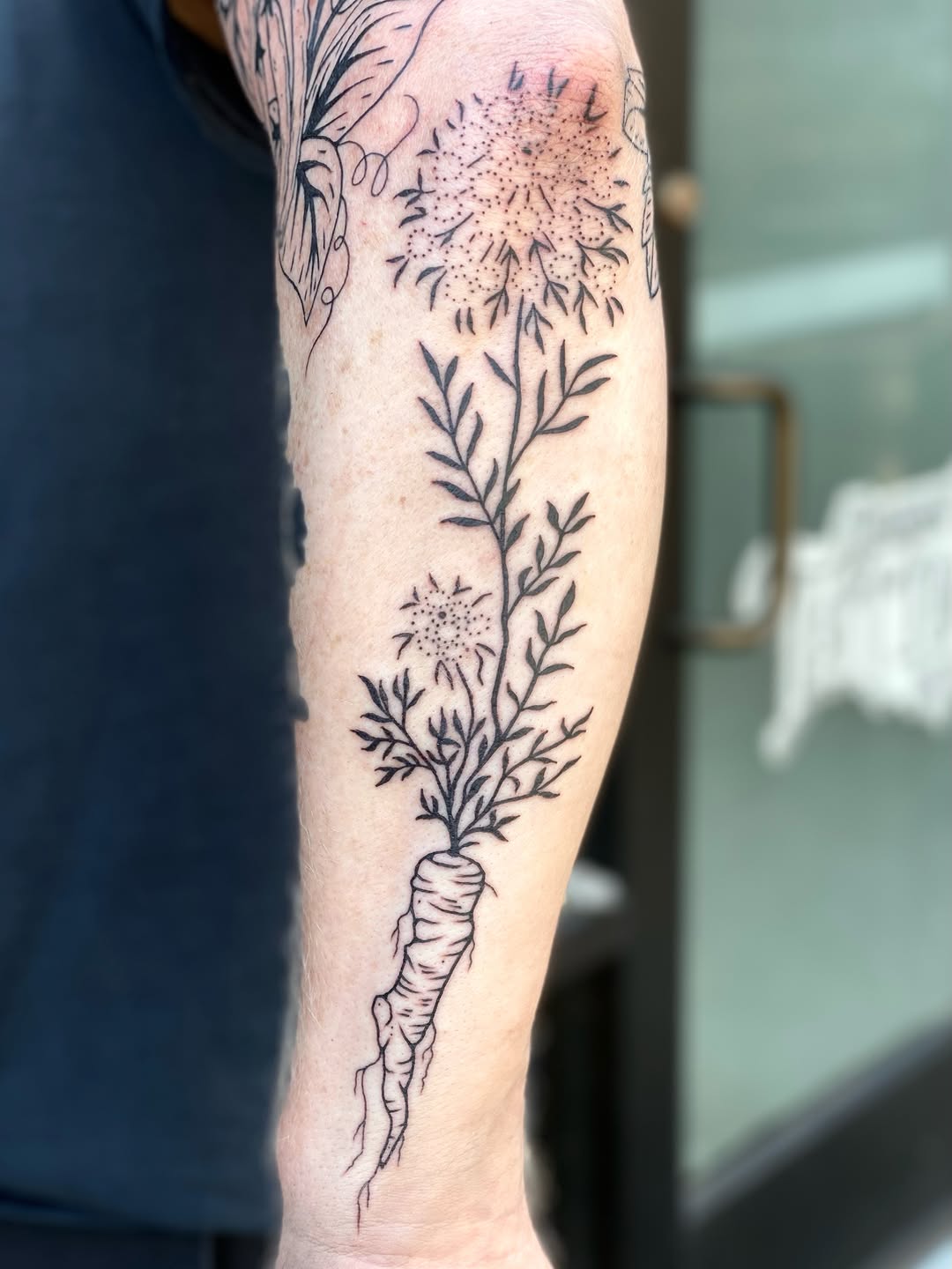 Tattoo by @lemonboyinks — fine_line, dotwork