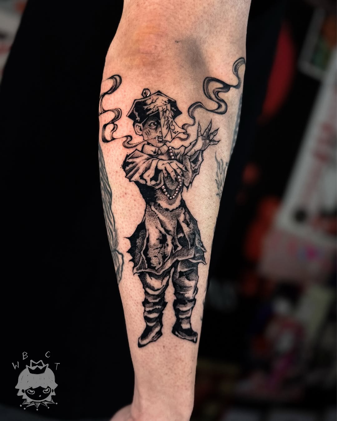 Tattoo by @wedbecutetattooed — blackwork, illustrative