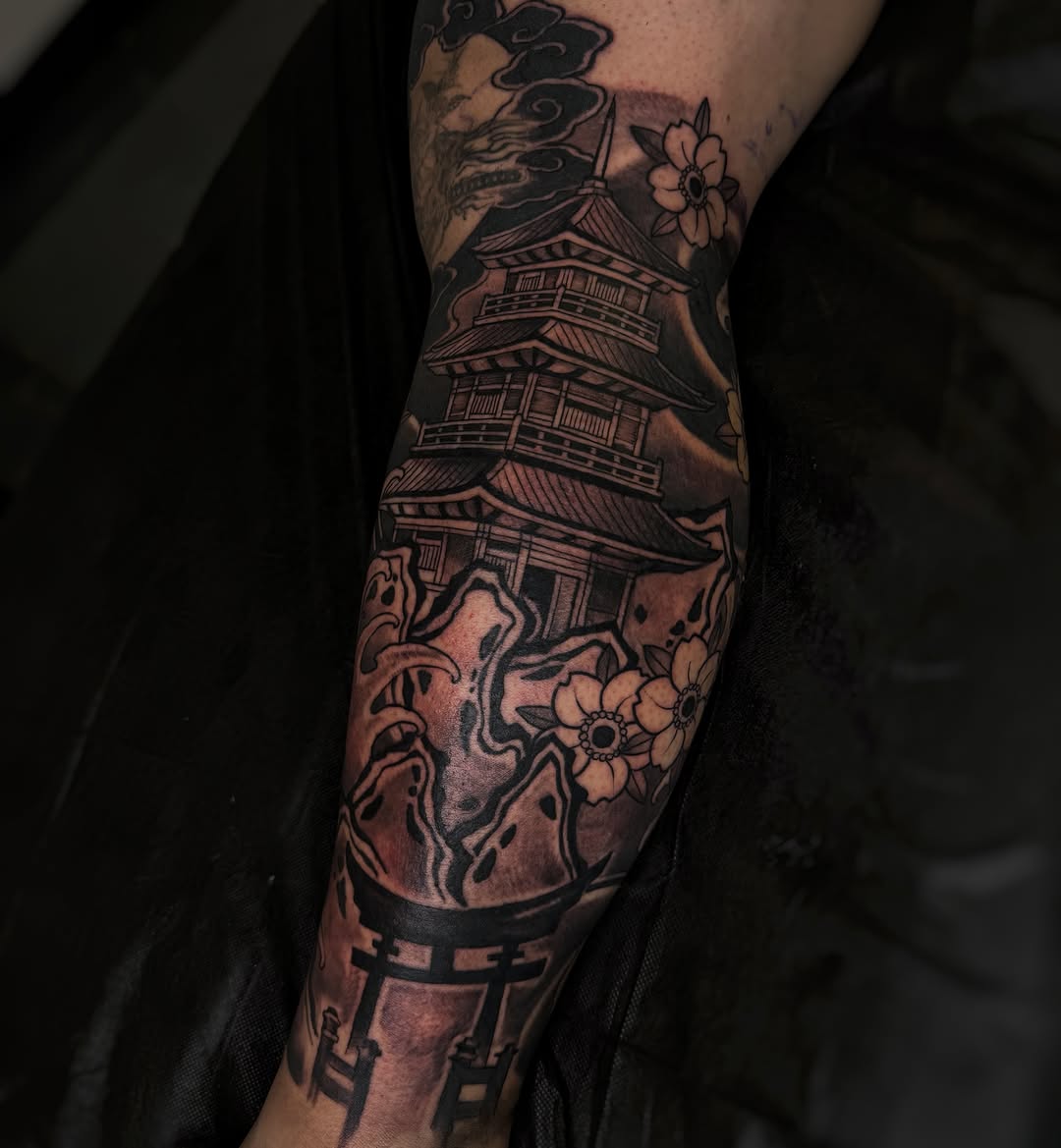 Tattoo by @melissaa_lotuss — japanese_irezumi, black_and_grey