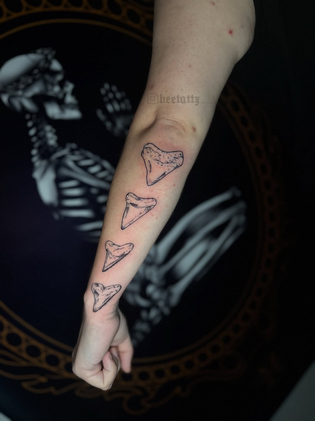Tattoo by @beetattz_ — fine_line, black_and_grey
