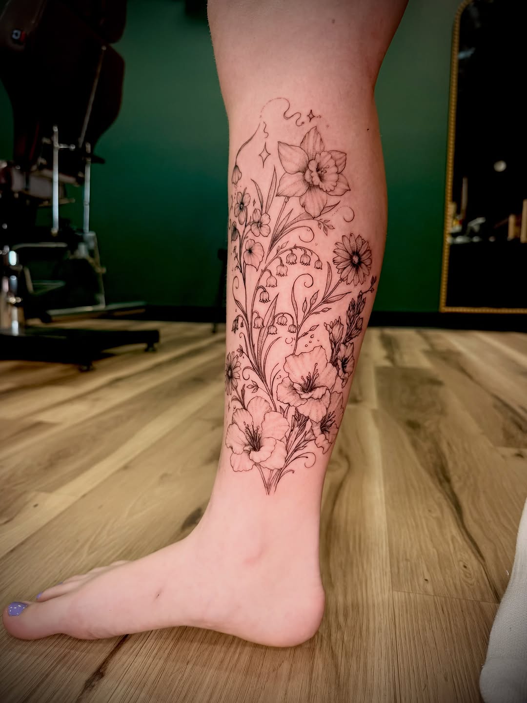 Tattoo by @dtf.tattoos — fine_line, illustrative
