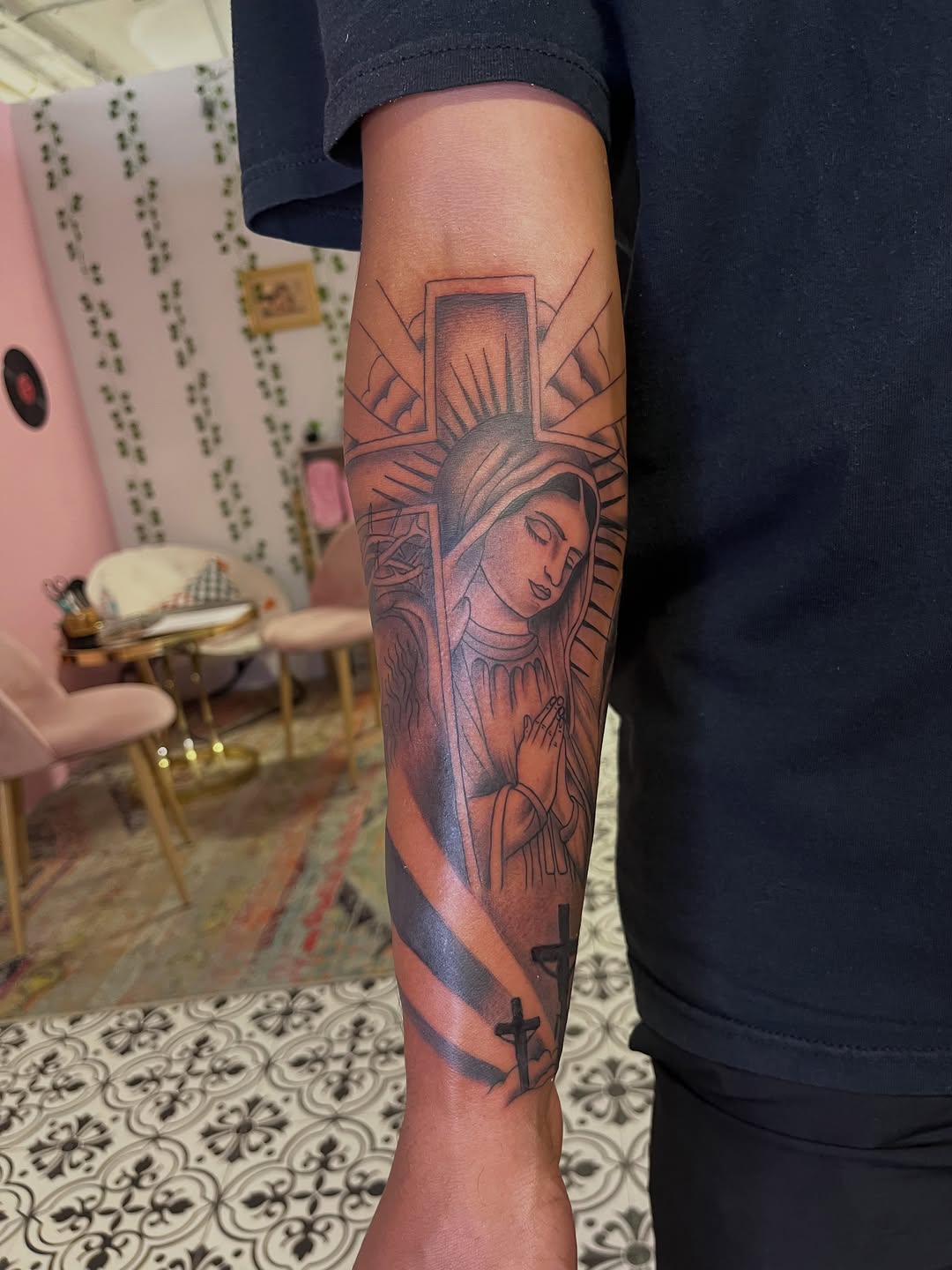 Tattoo by @elizabethzerena β black_and_grey, realism