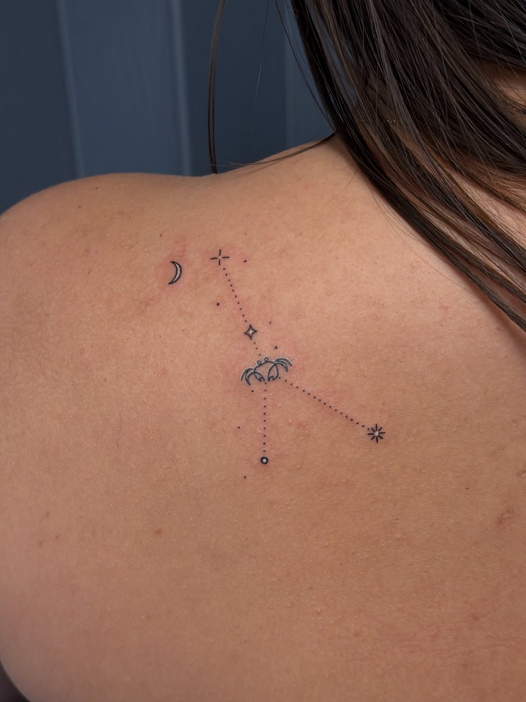 Tattoo by @tattoosbyra_ β fine_line, minimalist