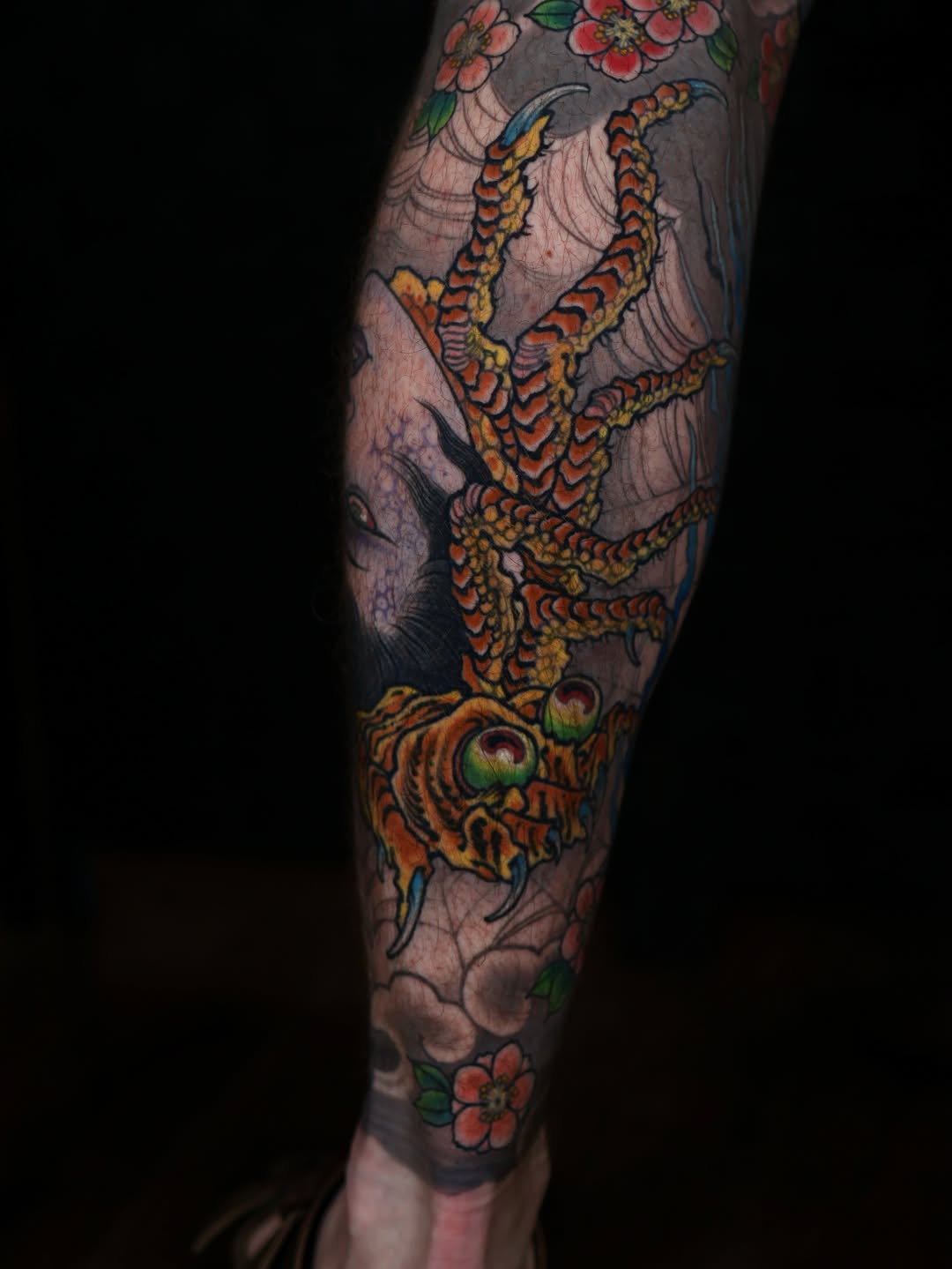 Tattoo by @jacoabarca โ japanese_irezumi, black_and_grey