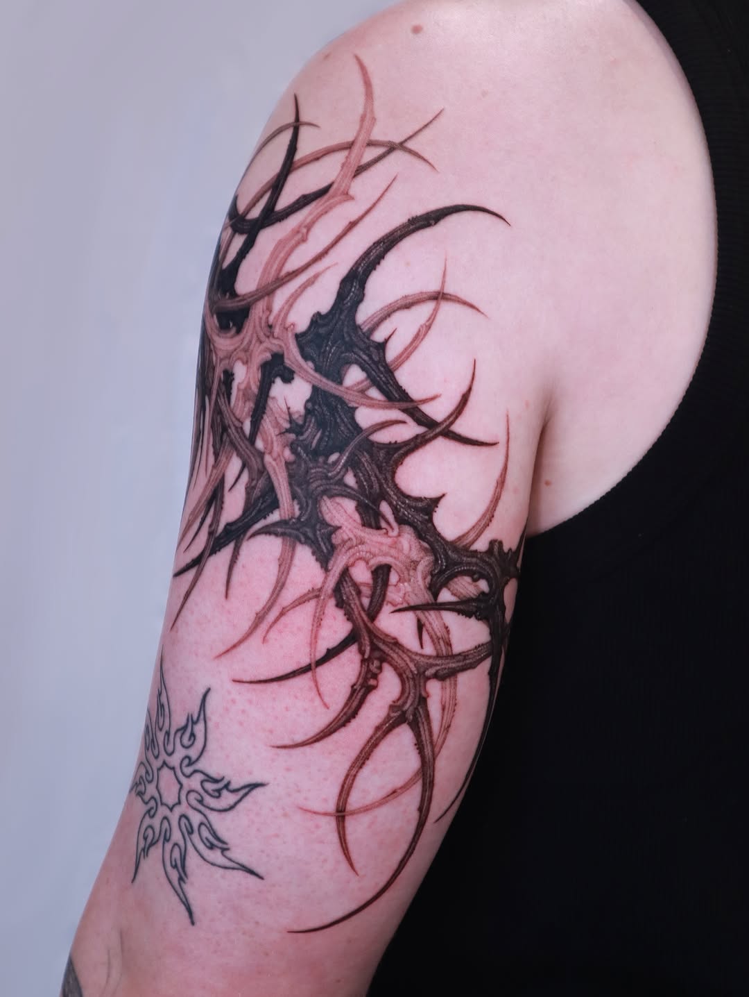 Tattoo by @yeongang.zip — blackwork, ornamental
