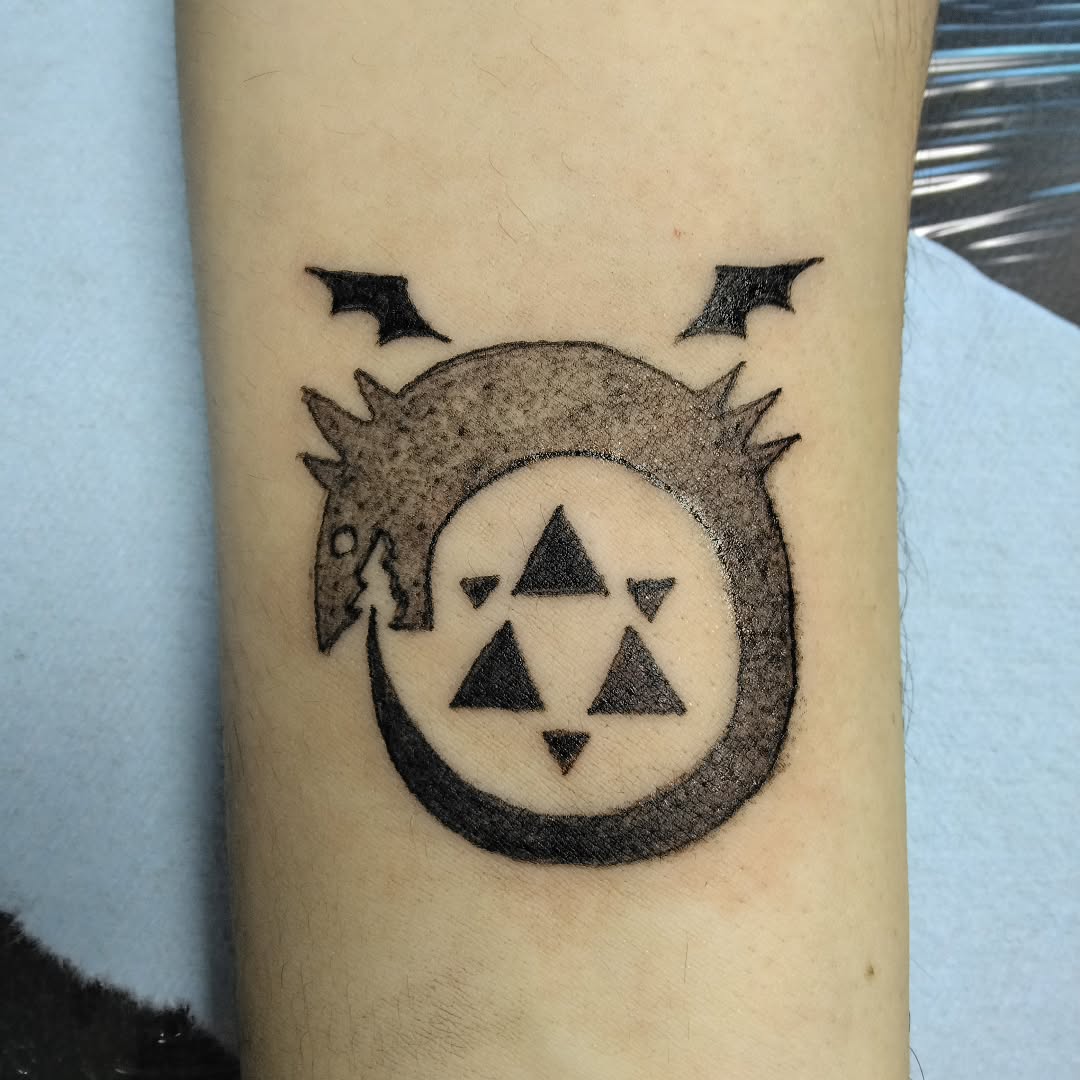 Tattoo by @its_malynda_baby — blackwork