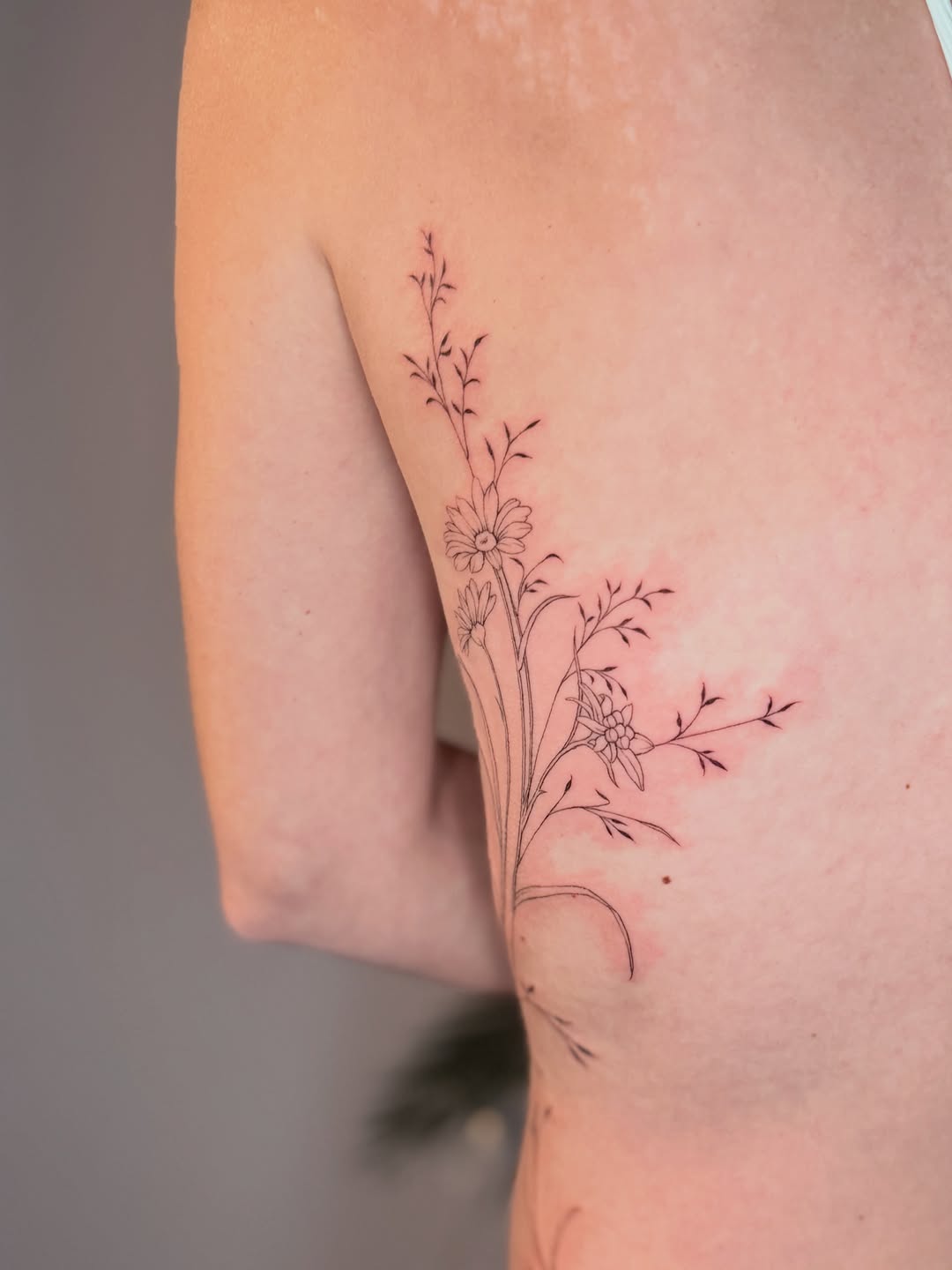 Tattoo by @jovanjanelle.tattoo โ fine_line
