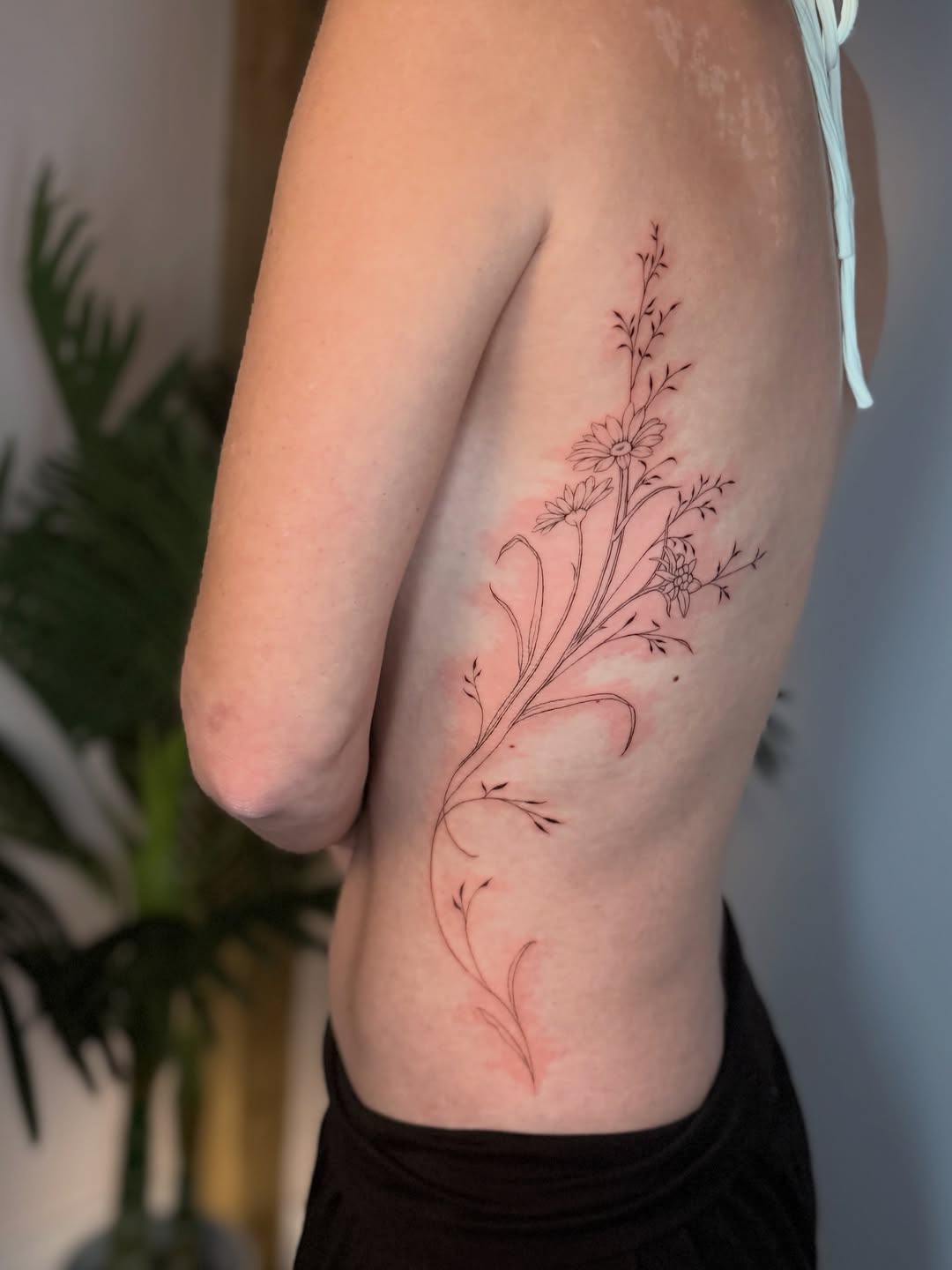Tattoo by @jovanjanelle.tattoo โ fine_line