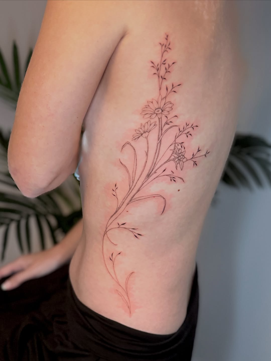 Tattoo by @jovanjanelle.tattoo โ fine_line