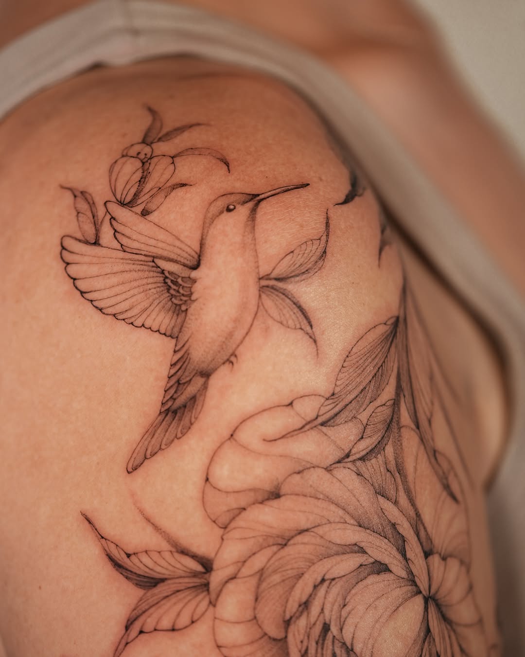 Tattoo by @zali__tattoo — fine_line, black_and_grey