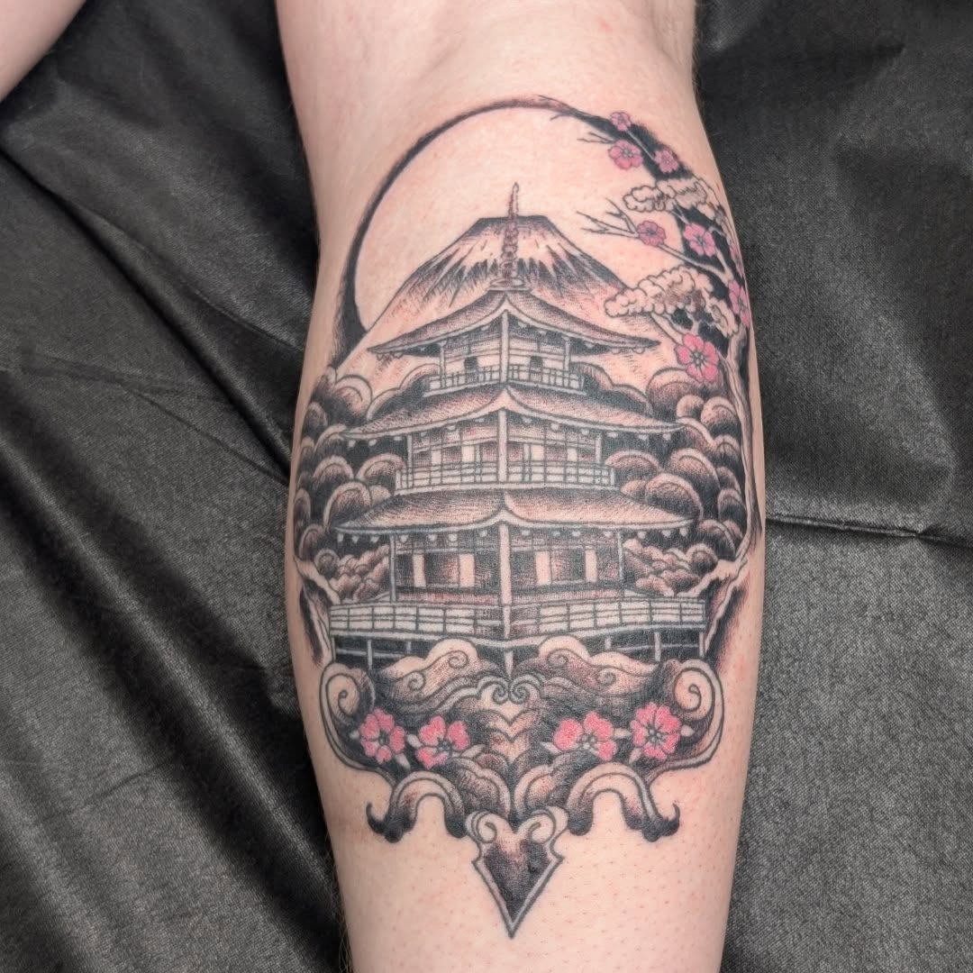 Tattoo by @sarahbean.ink — japanese_irezumi, black_and_grey