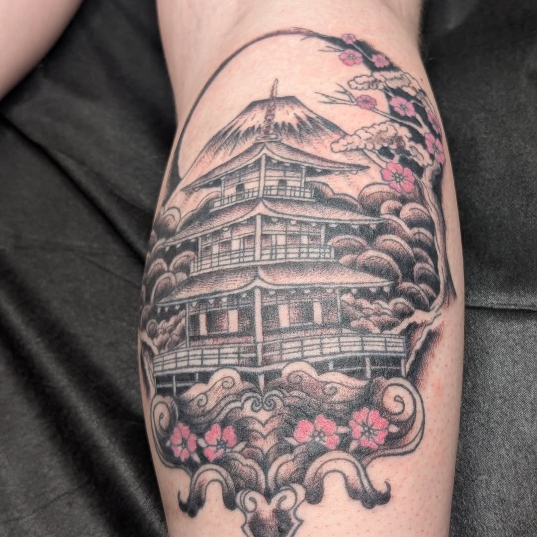 Tattoo by @sarahbean.ink — japanese_irezumi, black_and_grey